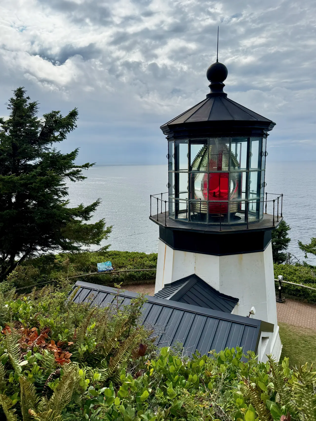 A lighthouse above the Oregon coast